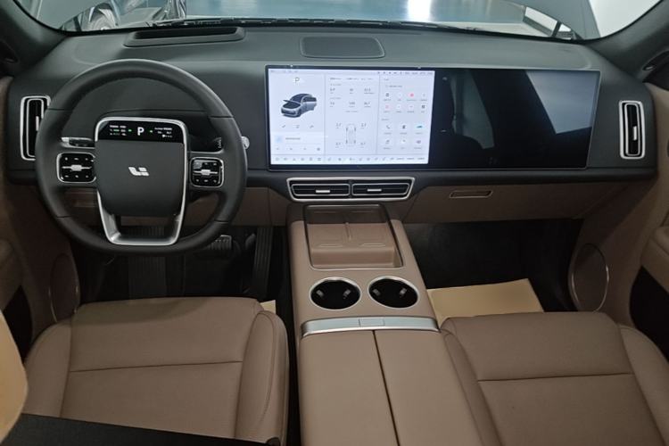 Used Li Auto L7 2025 Max Smart Refresh Edition Center Console