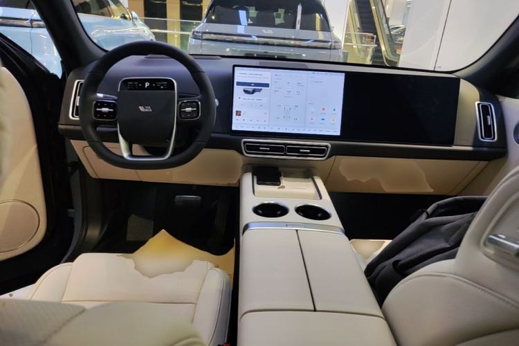 Used Li Auto L7 2025 Ultra Smart Refreshed Edition Center Console