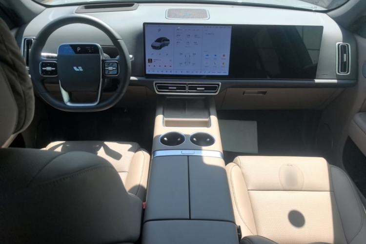 Used Li Auto L7 2025 Max Smart Refresh Edition Center Console