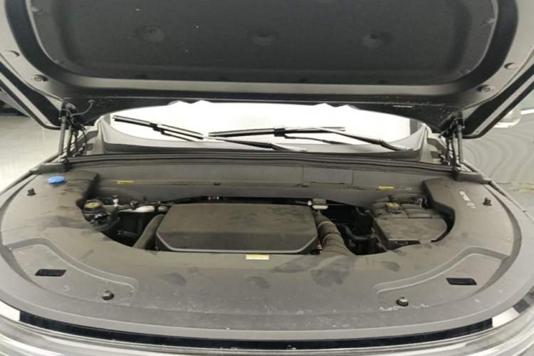 Used Li Auto L7 2025 Max Smart Refresh Edition Engine Bay