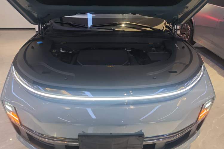 Used Li Auto L7 2025 Ultra Smart Refreshed Edition Engine Bay