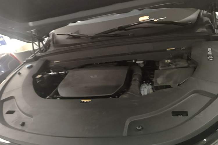 Used Li Auto L7 2025 Ultra Smart Refreshed Edition Engine Bay
