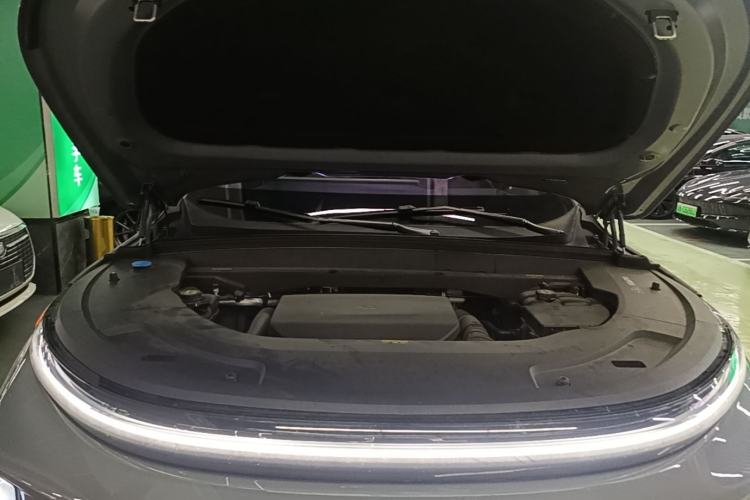 Used Li Auto L7 2025 Ultra Smart Refreshed Edition Engine Bay