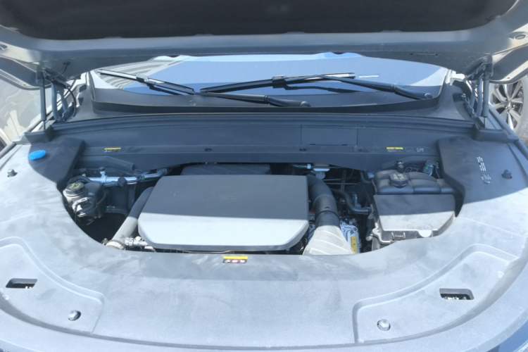 Used Li Auto L7 2025 Max Smart Refresh Edition Engine Bay