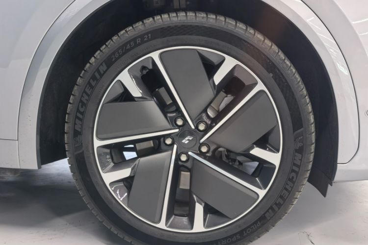 Used Li Auto L7 2025 Max Smart Refresh Edition Exterior 2