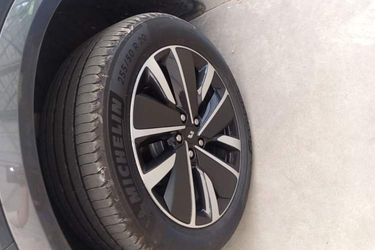 Used Li Auto L7 2025 Max Smart Refresh Edition Exterior 4