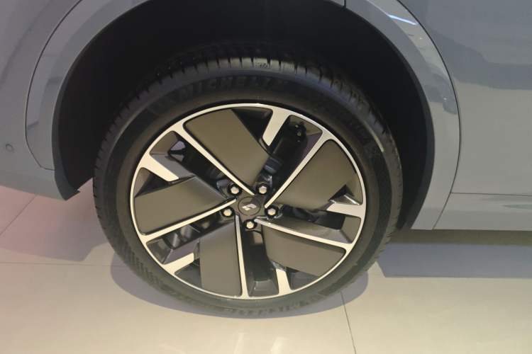 Used Li Auto L7 2025 Ultra Smart Refreshed Edition Exterior 5