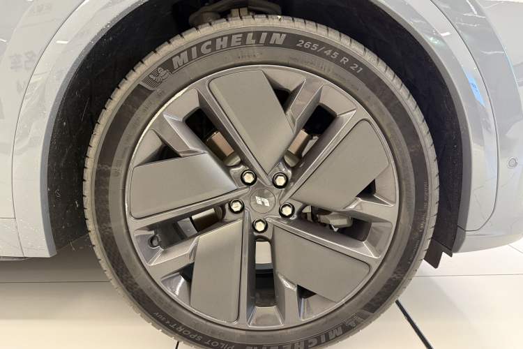 Used Li Auto L7 2025 Ultra Smart Refreshed Edition Exterior 6