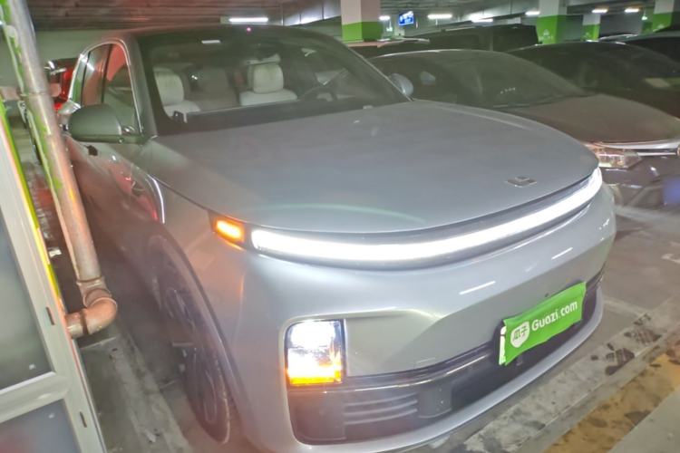 Used Li Auto L7 2025 Max Smart Refresh Edition Front Right 45 Deg