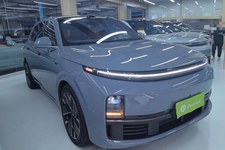 Used Li Auto L7 2025 Max Smart Refresh Edition Front Right 45 Deg