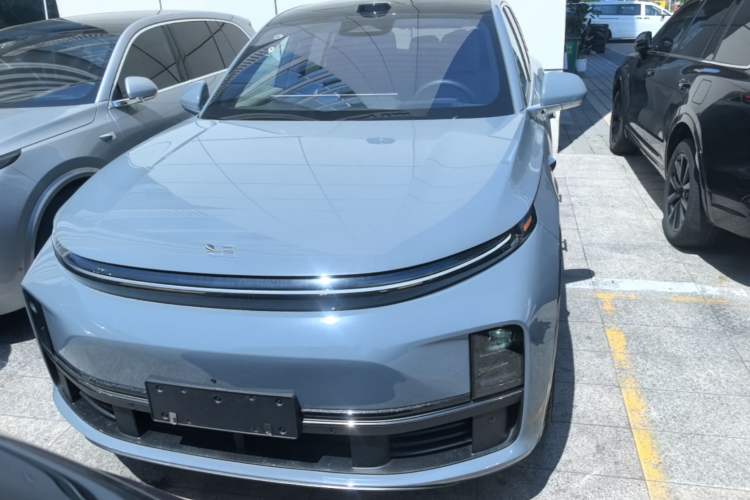 Used Li Auto L7 2025 Max Smart Refresh Edition Front