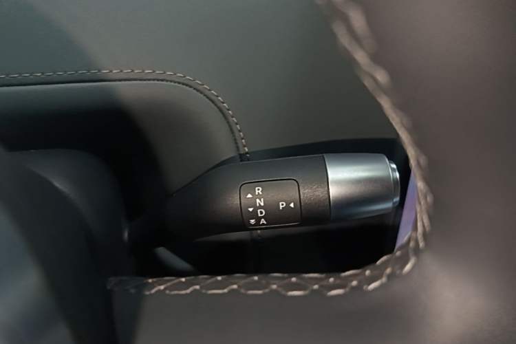 Used Li Auto L7 2025 Ultra Smart Refreshed Edition Gear Lever