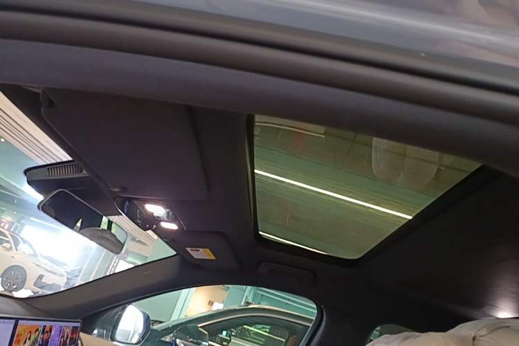 Used Li Auto L7 2025 Ultra Smart Refreshed Edition Headliner