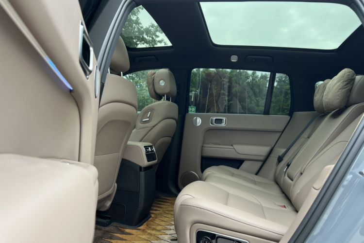 Used Li Auto L7 2025 Max Smart Refresh Edition Interior 1