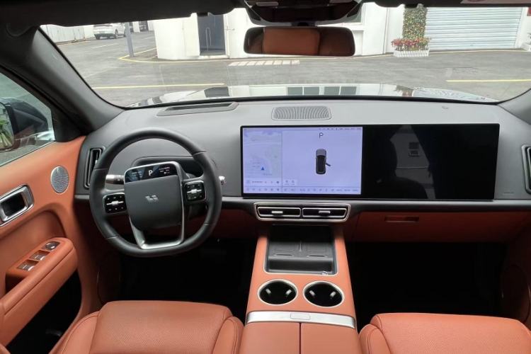 Used Li Auto L7 2025 Max Smart Refresh Edition Interior 4