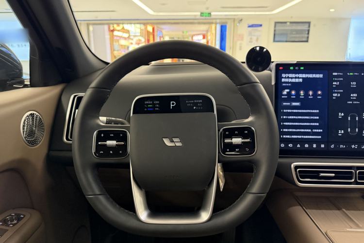 Used Li Auto L7 2025 Ultra Smart Refreshed Edition Interior 4