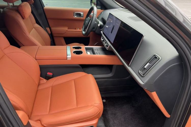Used Li Auto L7 2025 Max Smart Refresh Edition Interior 5