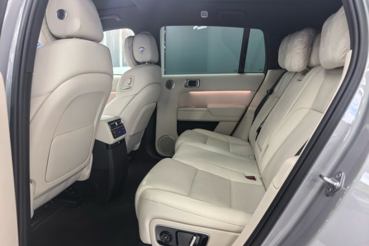Used Li Auto L7 2025 Max Smart Refresh Edition Interior 7
