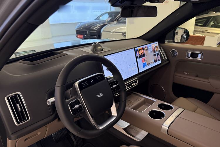 Used Li Auto L7 2025 Ultra Smart Refreshed Edition Interior 8
