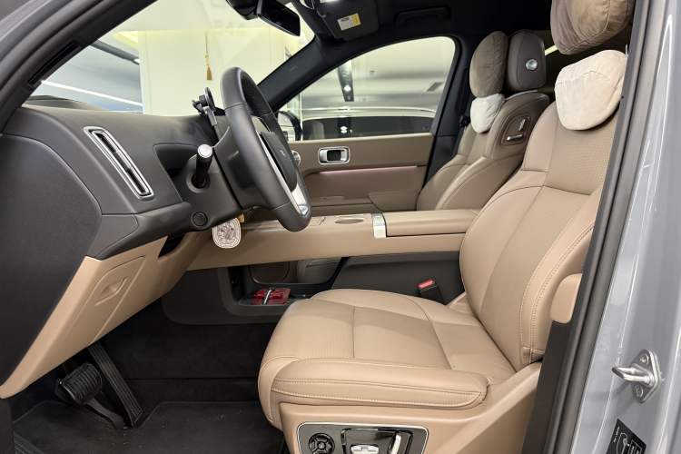 Used Li Auto L7 2025 Ultra Smart Refreshed Edition Interior 8