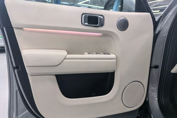 Used Li Auto L7 2025 Max Smart Refresh Edition Interior 8