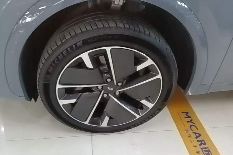 Used Li Auto L7 2025 Max Smart Refresh Edition Left Front Wheel Hub