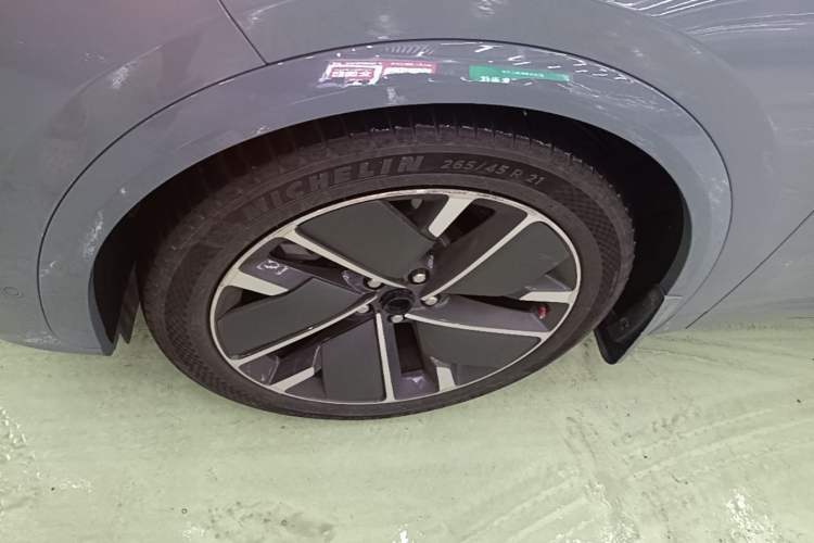 Used Li Auto L7 2025 Ultra Smart Refreshed Edition Left Front Wheel Hub