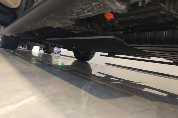 Used Li Auto L7 2025 Ultra Smart Refreshed Edition Left Side Sill