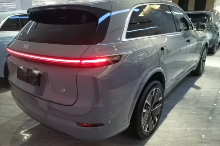 Used Li Auto L7 2025 Ultra Smart Refreshed Edition Rear Right 45 Deg