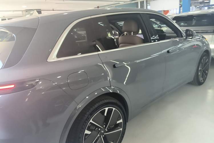 Used Li Auto L7 2025 Max Smart Refresh Edition Rear Right 45 Deg