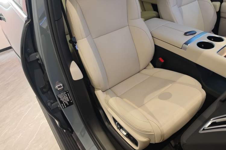 Used Li Auto L7 2025 Ultra Smart Refreshed Edition Right Front Seat