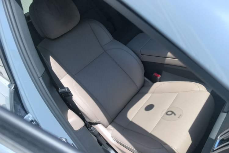 Used Li Auto L7 2025 Max Smart Refresh Edition Right Front Seat