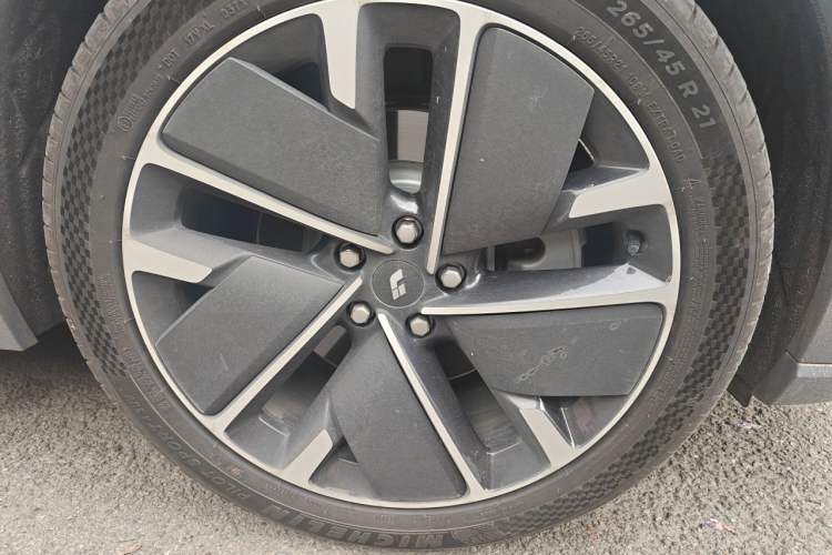 Used Li Auto L7  Right Front Wheel Hub