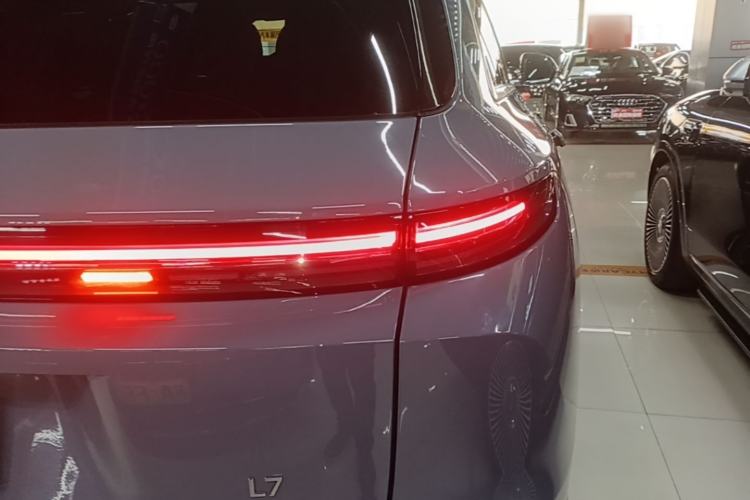 Used Li Auto L7 2025 Max Smart Refresh Edition Right Rear Taillight