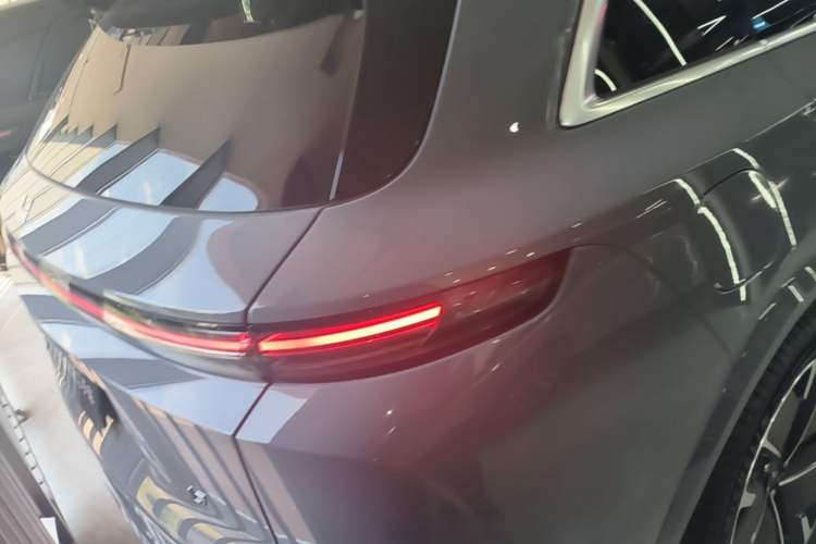 Used Li Auto L7 2025 Max Smart Refresh Edition Right Rear Taillight