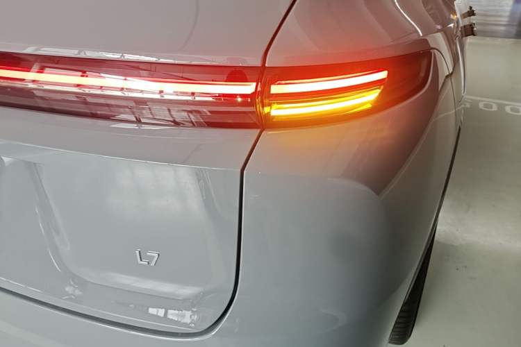 Used Li Auto L7 2025 Max Smart Refresh Edition Right Rear Taillight