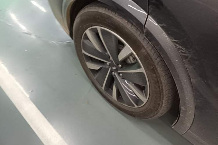 Used Li Auto L7 2025 Max Smart Refresh Edition Right Rear Wheel Hub