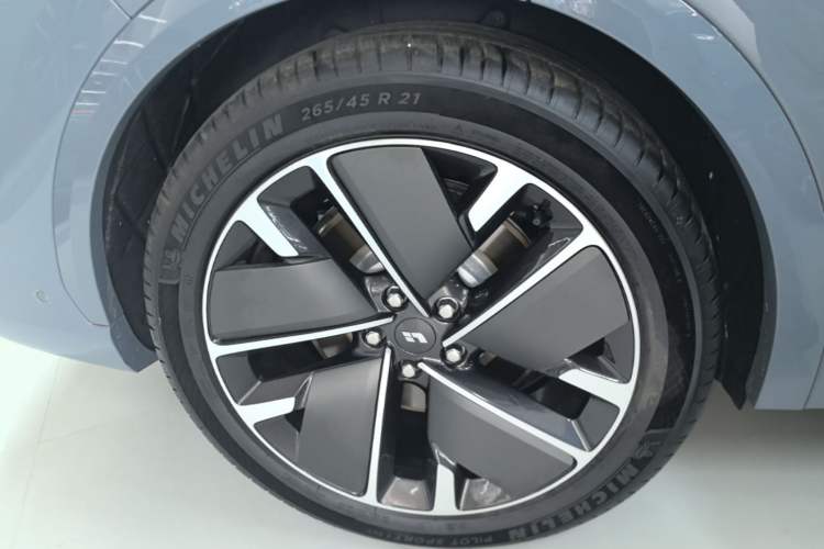 Used Li Auto L7 2025 Max Smart Refresh Edition Right Rear Wheel Hub