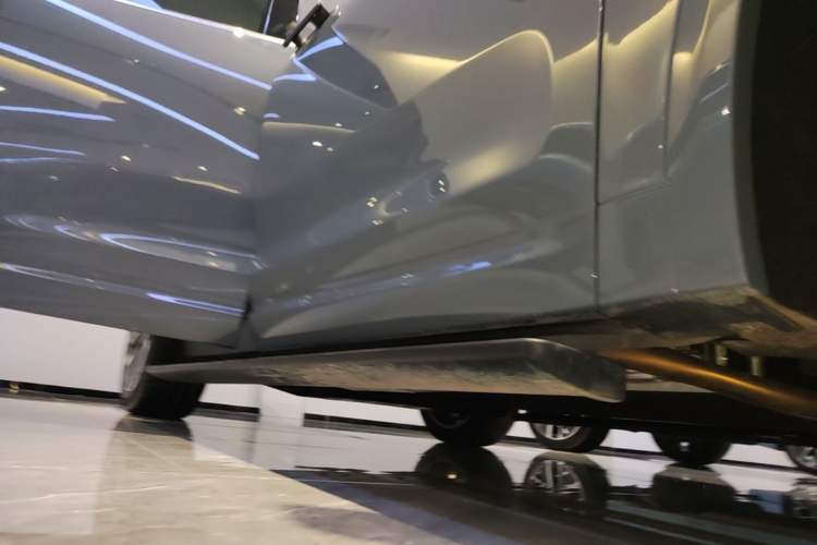 Used Li Auto L7 2025 Ultra Smart Refreshed Edition Right Side Sill