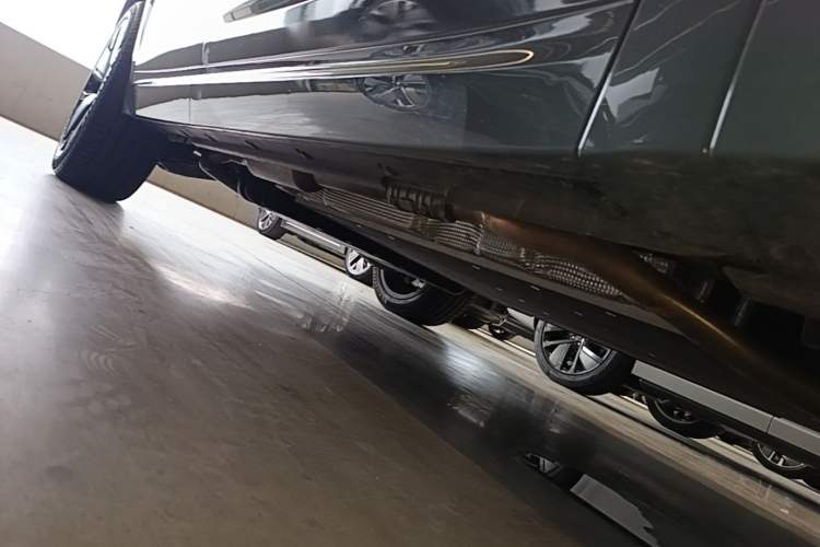 Used Li Auto L7 2025 Ultra Smart Refreshed Edition Right Side Sill