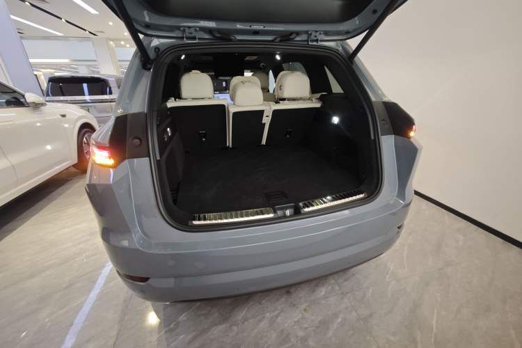 Used Li Auto L7 2025 Ultra Smart Refreshed Edition Trunk