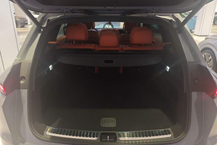 Used Li Auto L7 2025 Ultra Smart Refreshed Edition Trunk