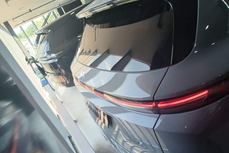Used Li Auto L7 2025 Max Smart Refresh Edition Trunk