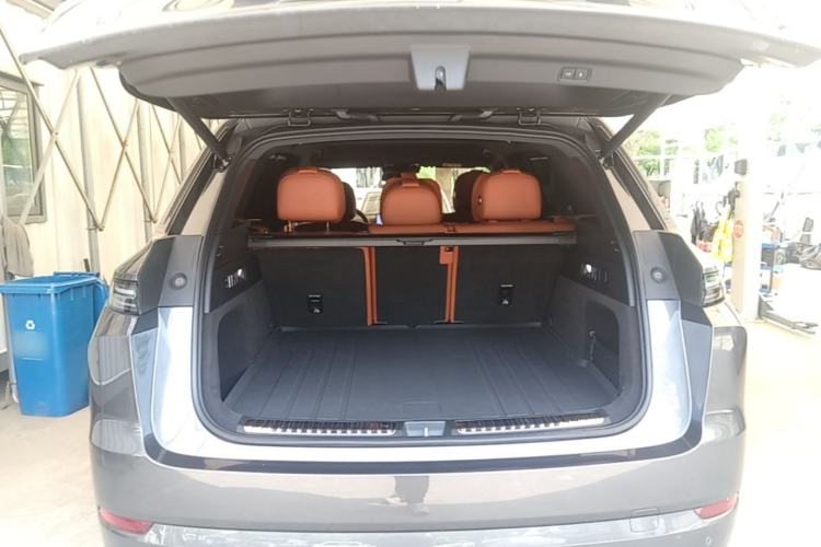 Used Li Auto L7 2025 Max Smart Refresh Edition Trunk