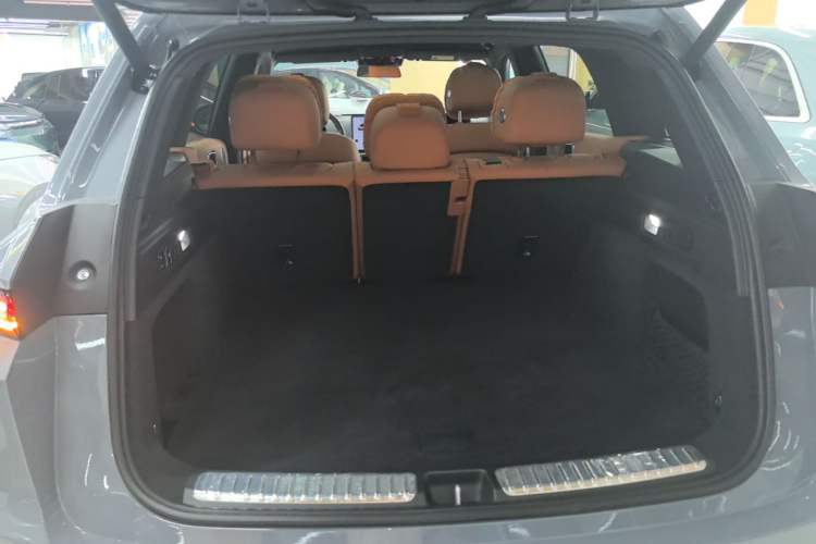 Used Li Auto L7 2025 Max Smart Refresh Edition Trunk