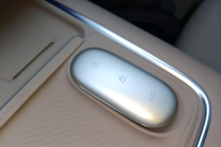 Used Li Auto L7 2025 Max Smart Refresh Edition Vehicle Key