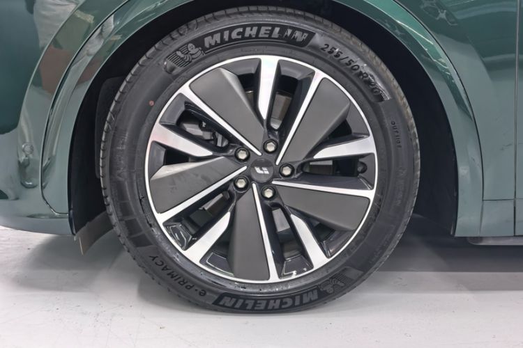 Used Li Auto L7 2025 Max Smart Refresh Edition Exterior 1