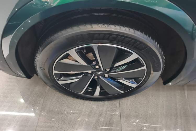 Used Li Auto L7 2025 Max Smart Refresh Edition Exterior 4