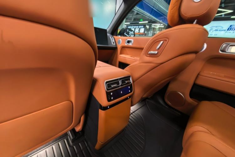 Used Li Auto L7 2025 Max Smart Refresh Edition Interior 1