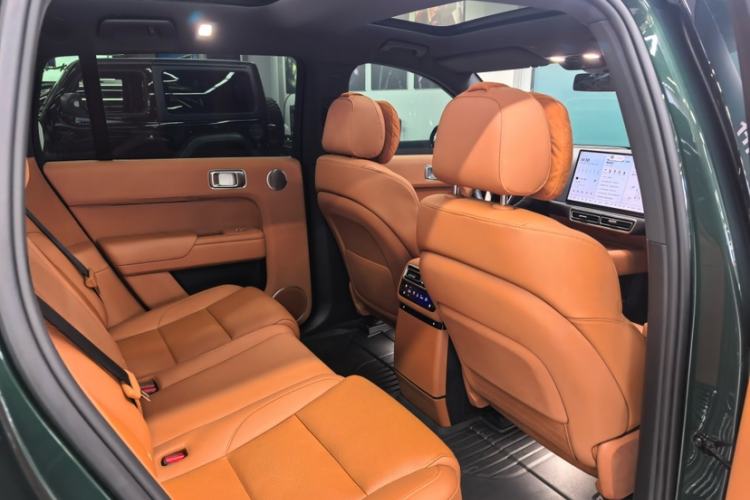 Used Li Auto L7 2025 Max Smart Refresh Edition Interior 3